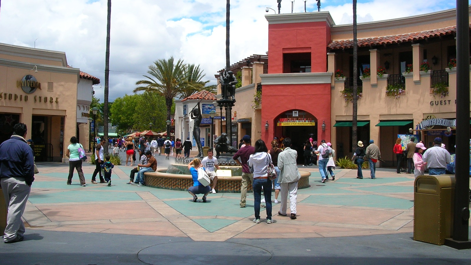 Universal Studios Hollywood main entrance courtyard