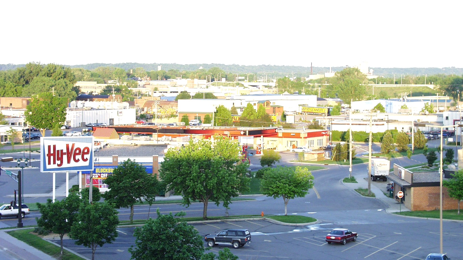 Downtown Mankato skyline and city center