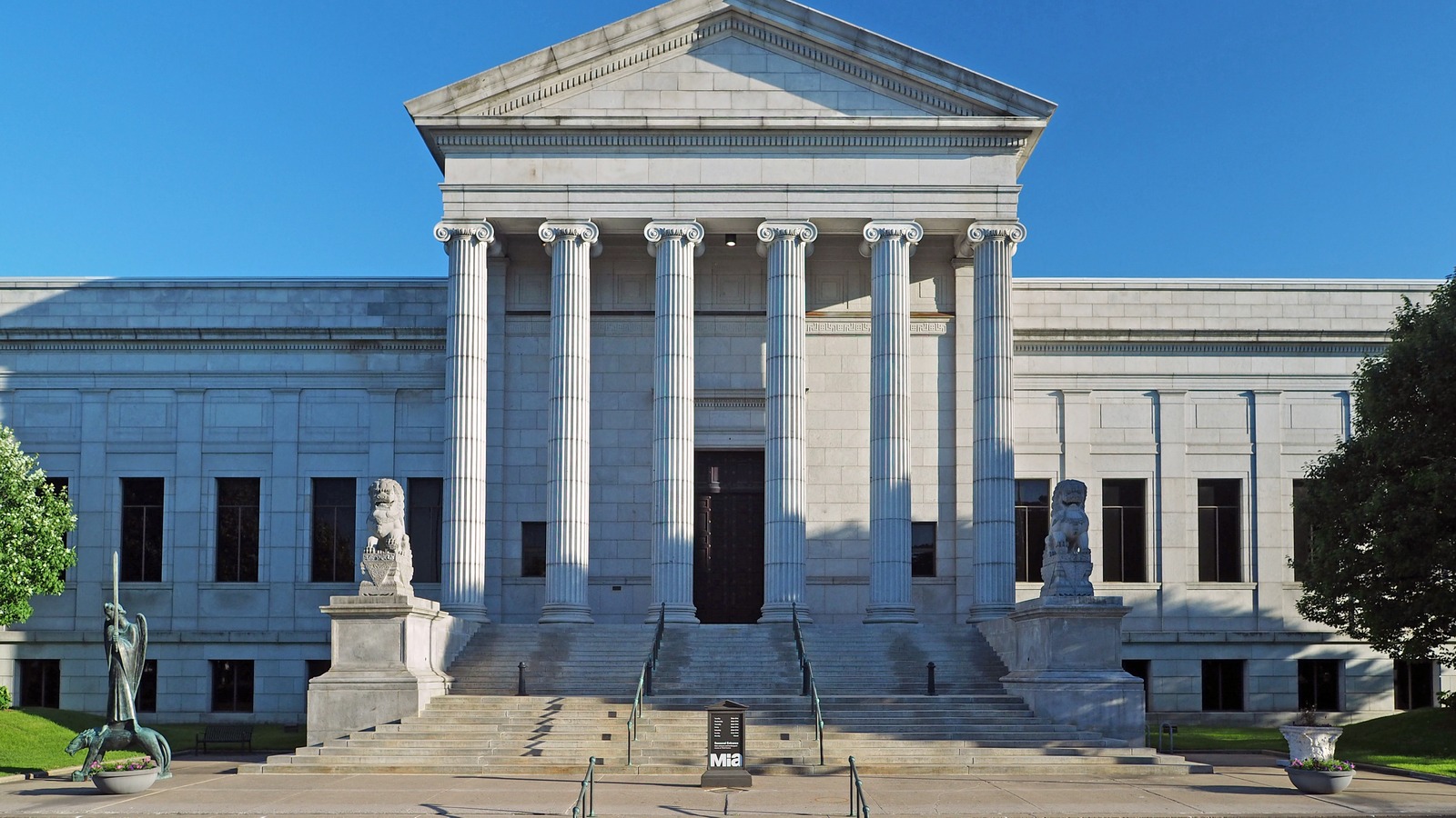 Minneapolis Institute of Art building
