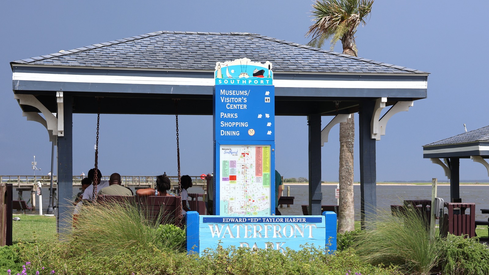 The pavilion and visitor sign at Southport Waterfront Park