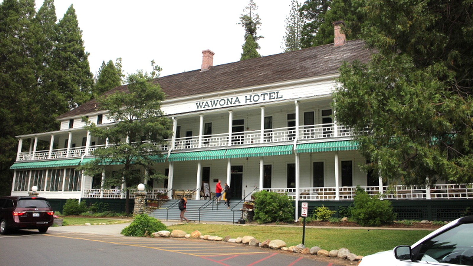 White Victorian Wawona Hotel buildings and veranda