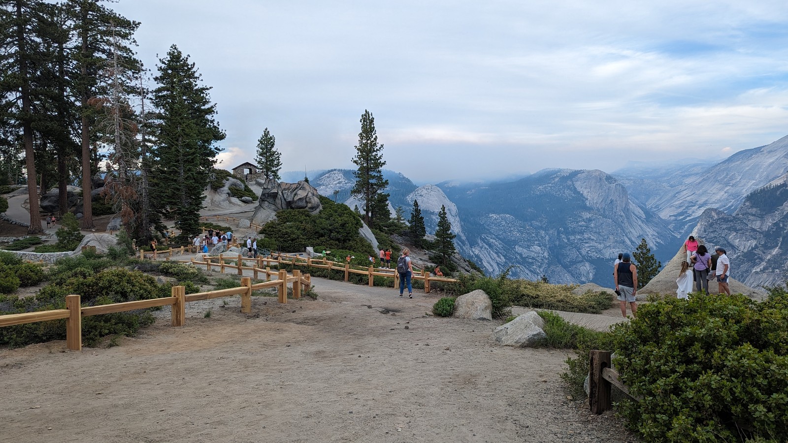 Glacier Point path above Yosemite Valley and Half Dome