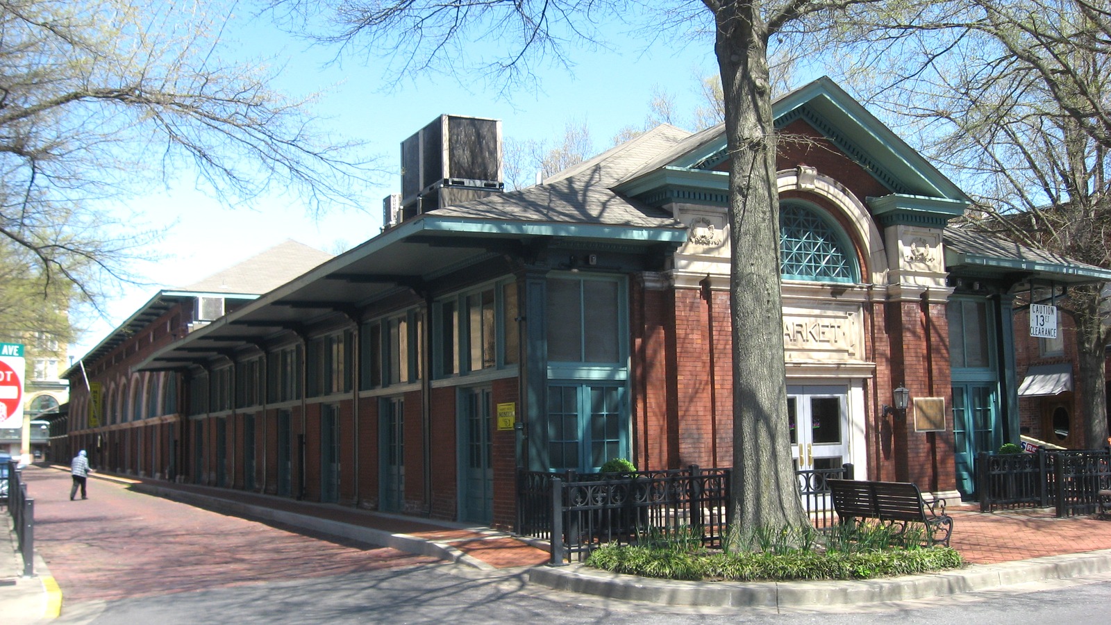 Historic Market House building and Yeiser Art Center in Paducah