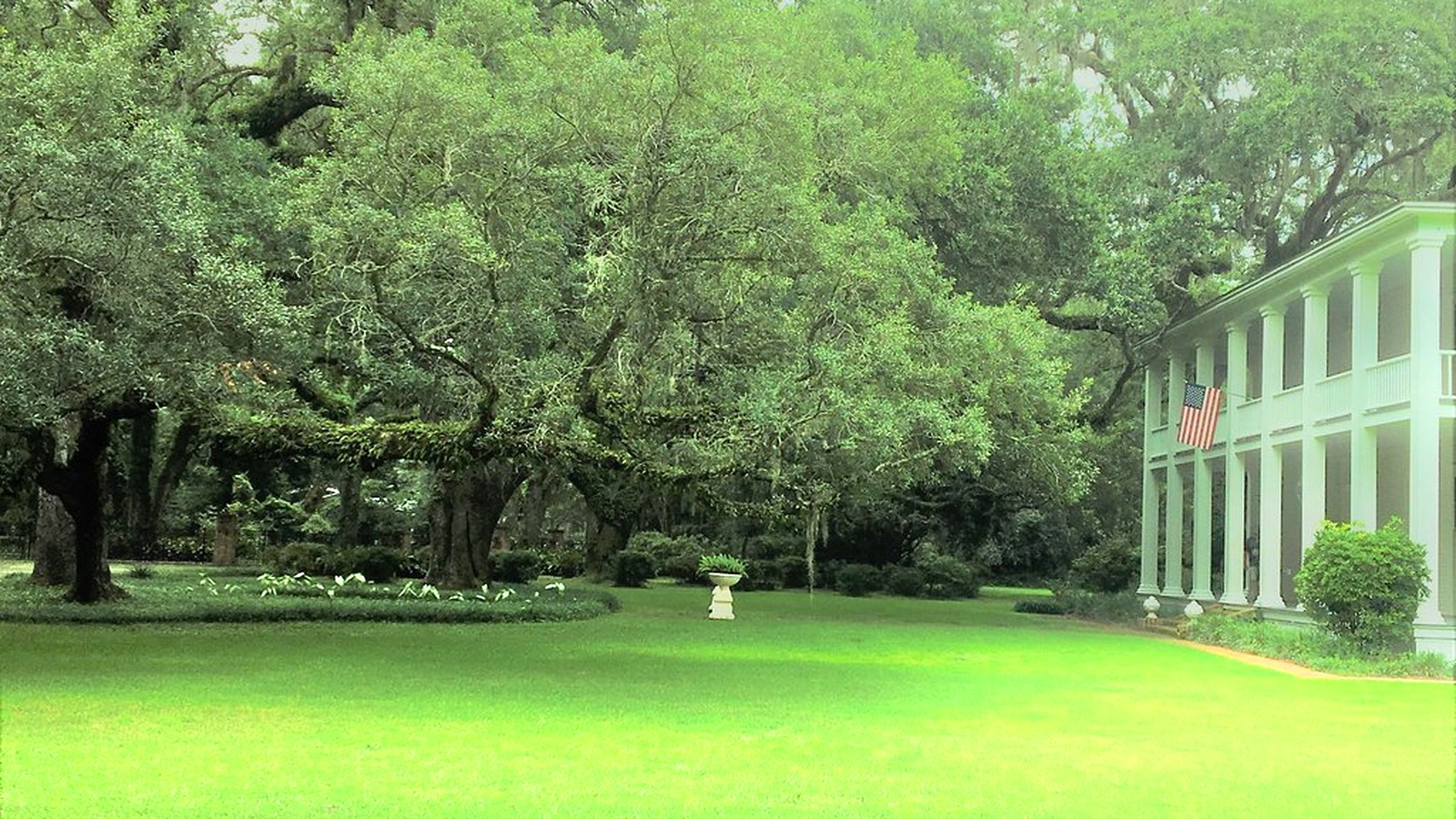 Historic Wesley House and gardens at Eden Gardens State Park