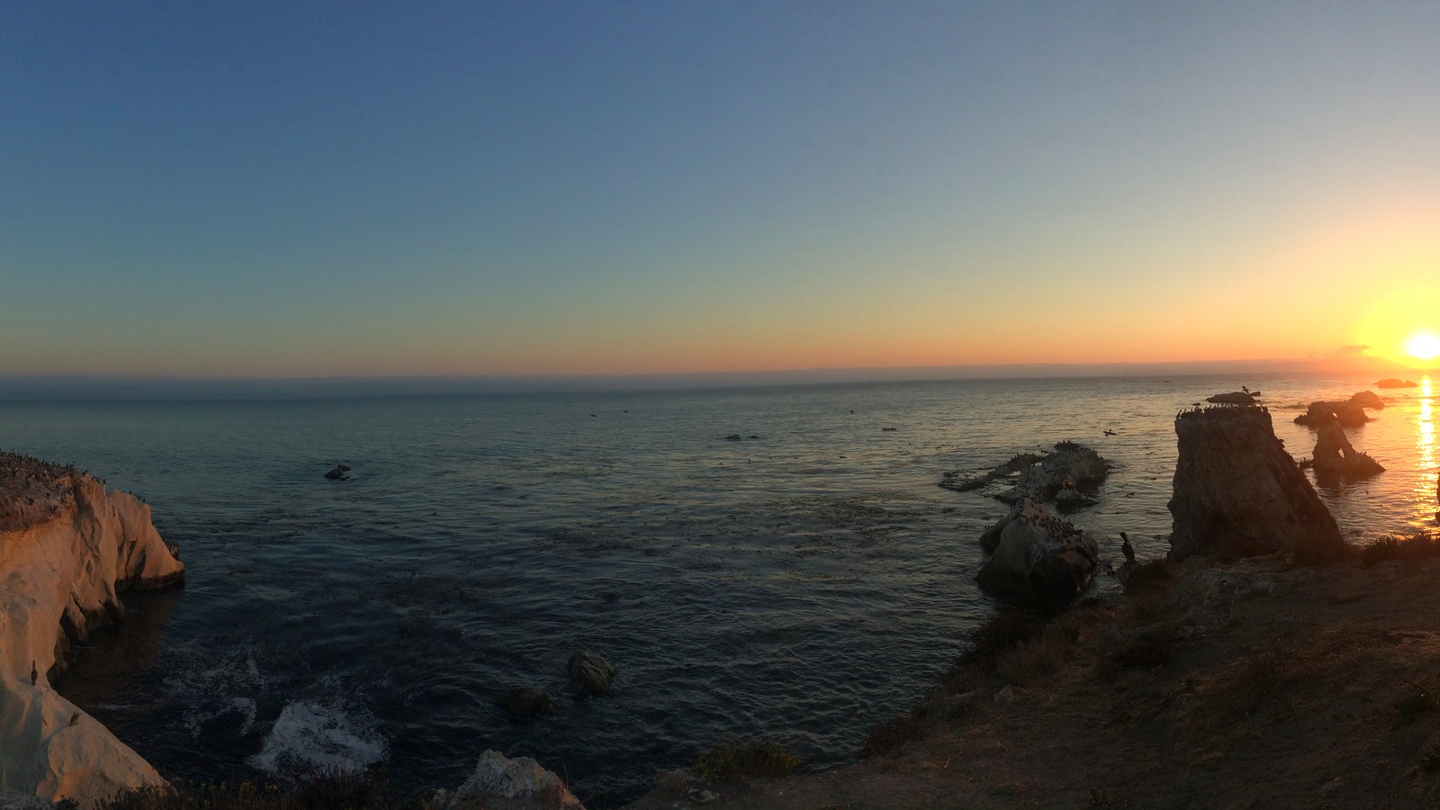 The rocky Shell Beach coastline beside Pismo Beach