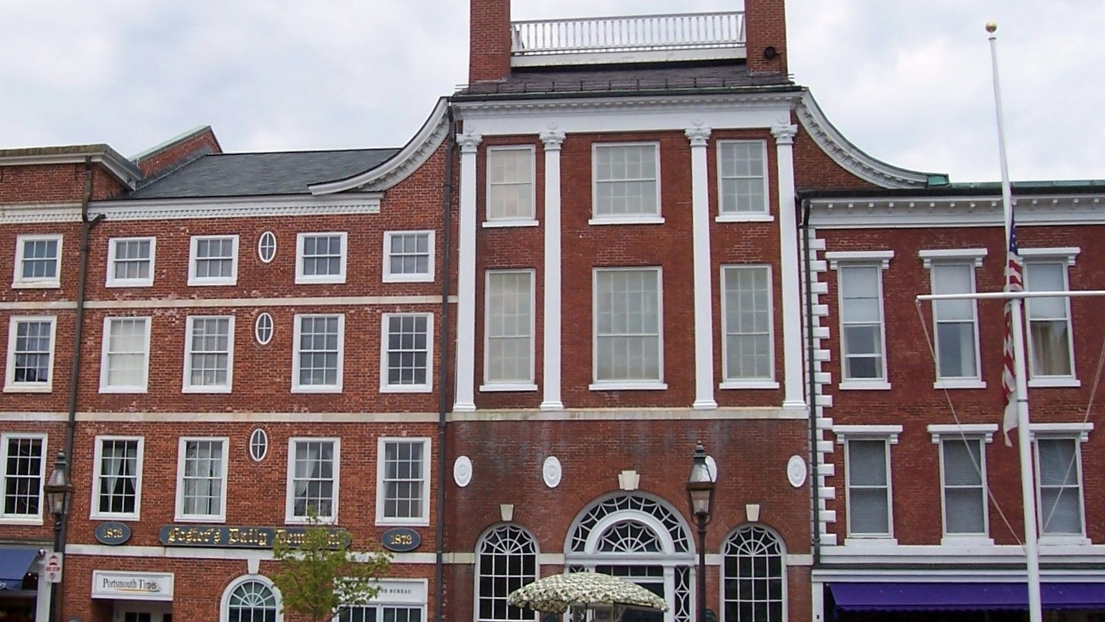 Portsmouth Athenaeum at Market Square