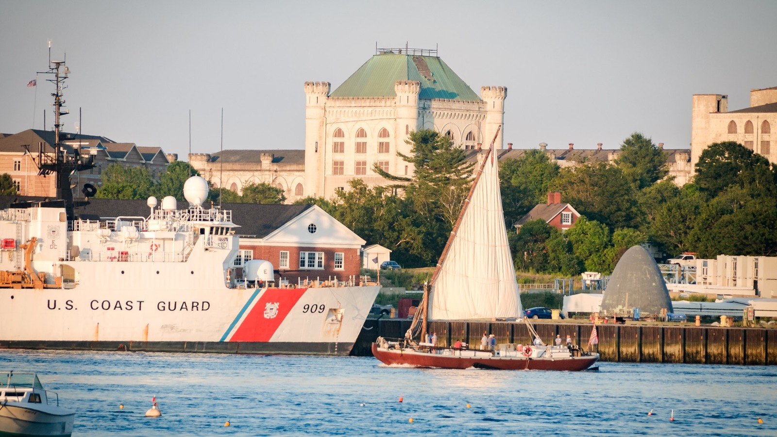 Reproduction gundalow sailing on the Piscataqua River