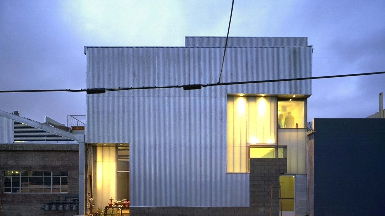 Gallery buildings and courtyard at Bergamot Station Arts Center