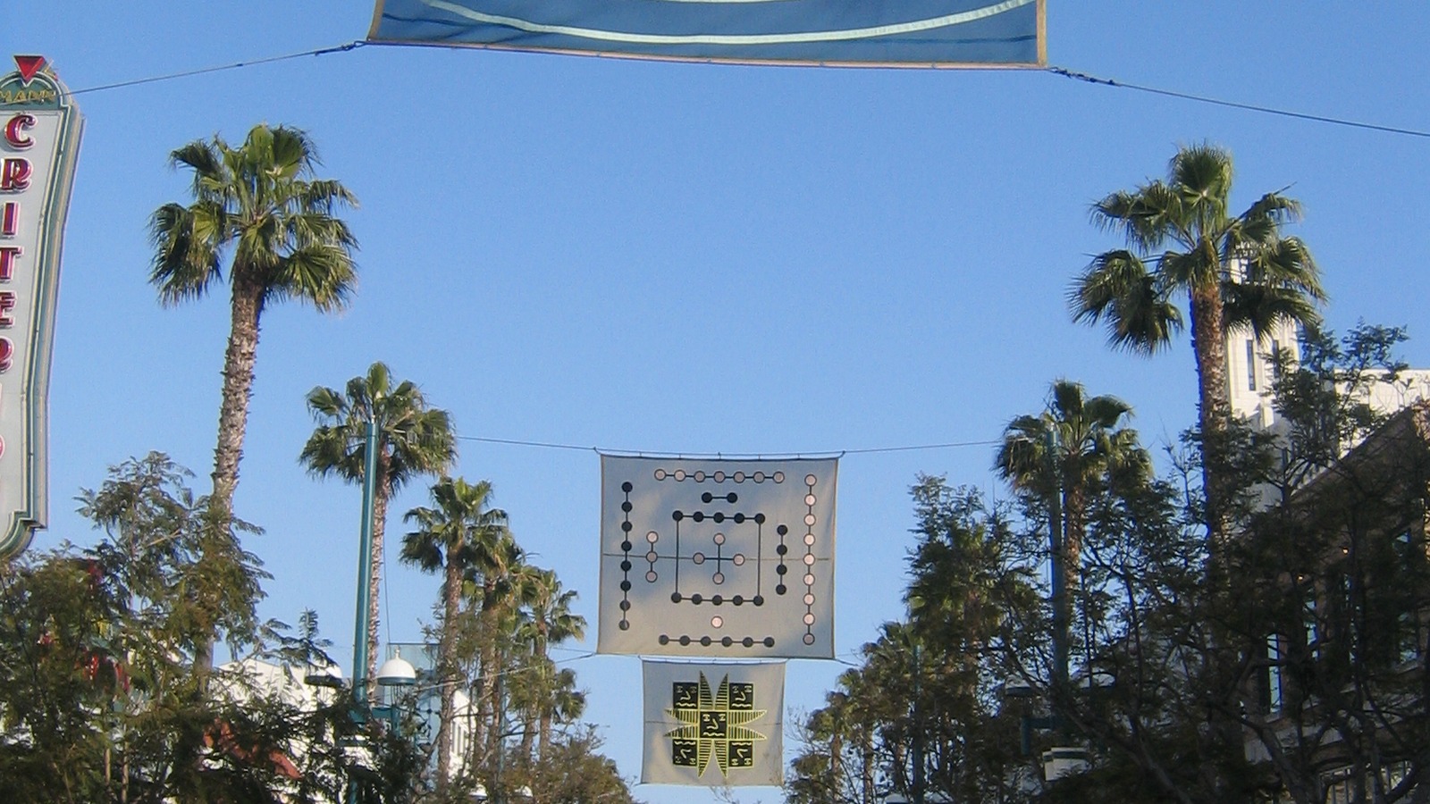 Pedestrian streetscape on Third Street Promenade in Santa Monica