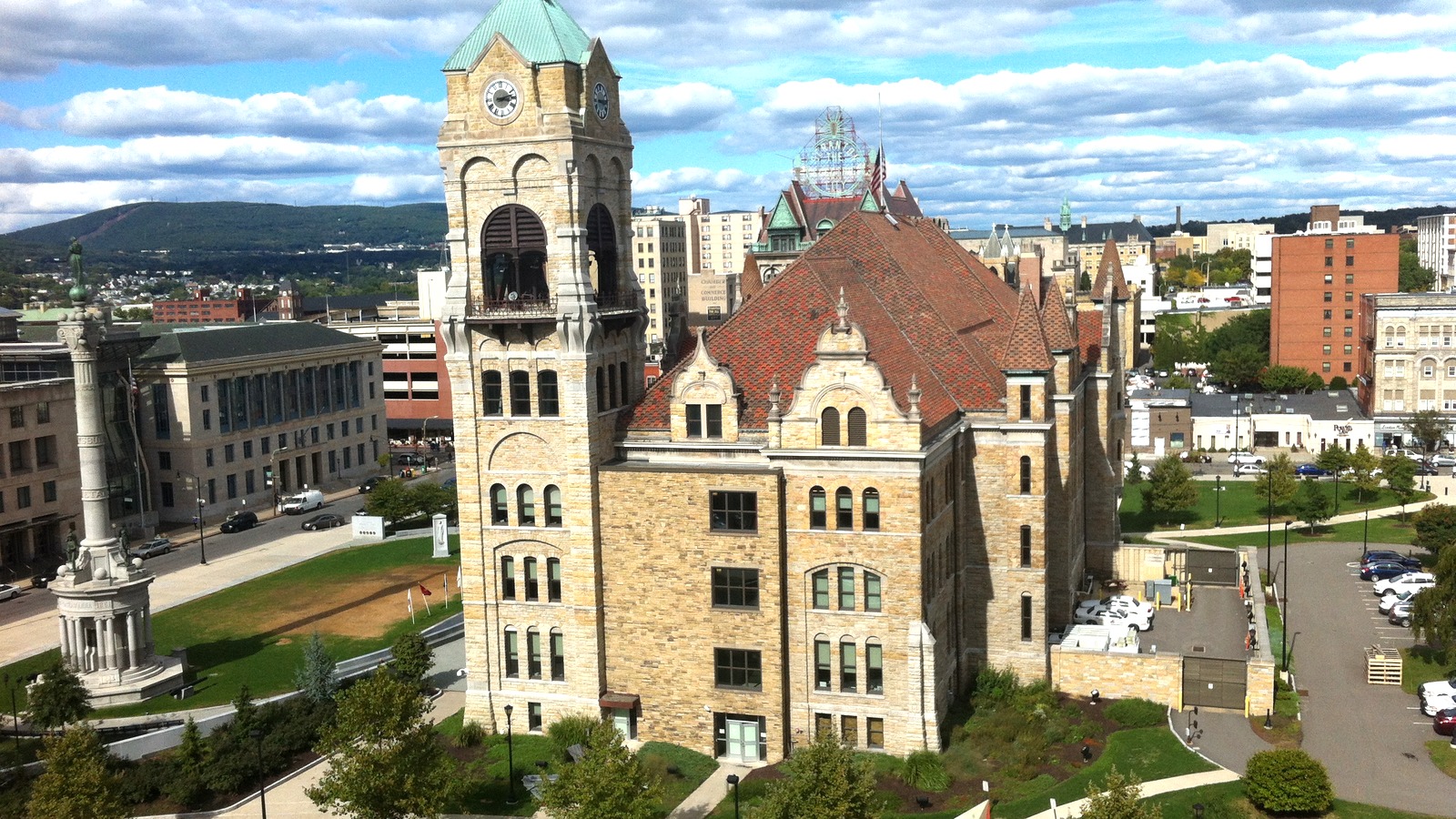 Lackawanna County Courthouse and square in Scranton