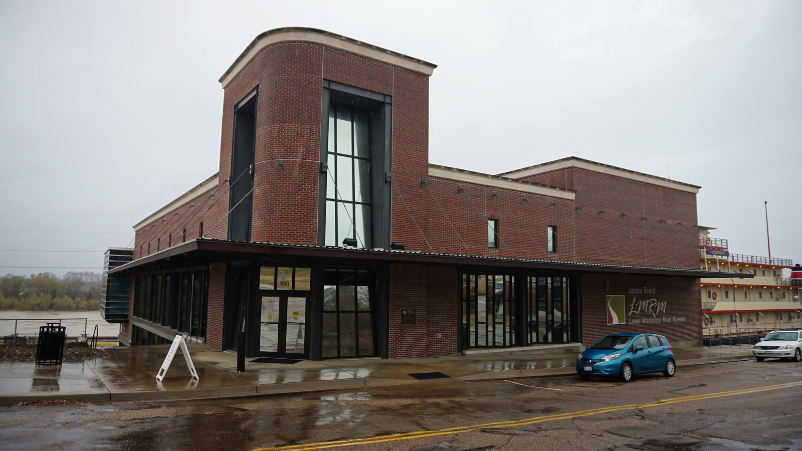 Lower Mississippi River Museum in downtown Vicksburg