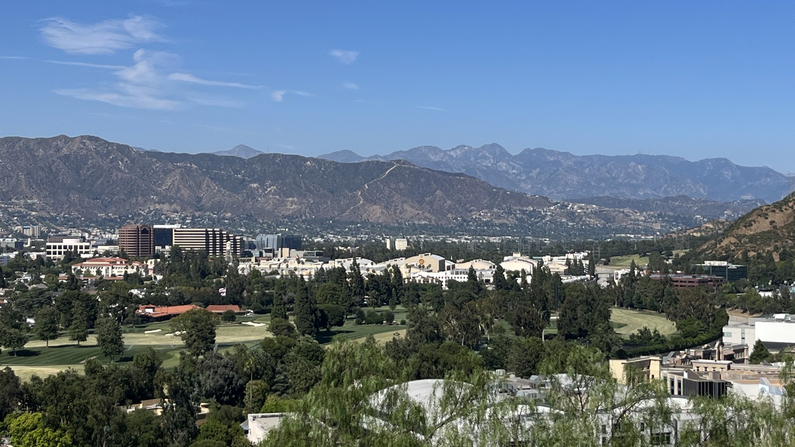 park-wide Universal Studios Hollywood view for Deep Arrival planning