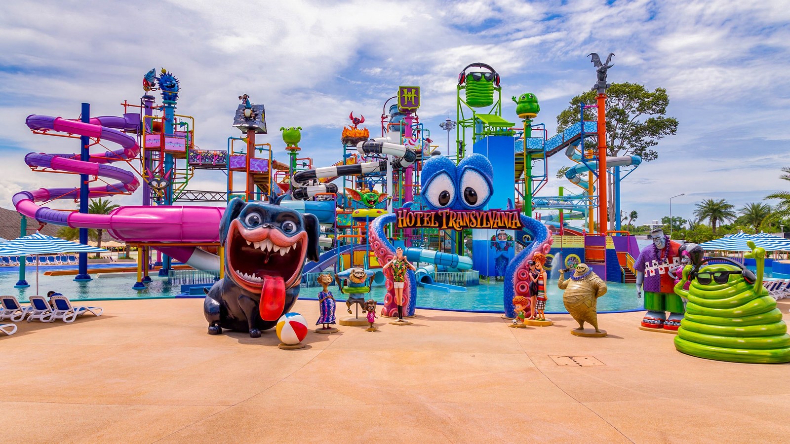 Hotel Transylvania water play zone at Columbia Pictures Aquaverse