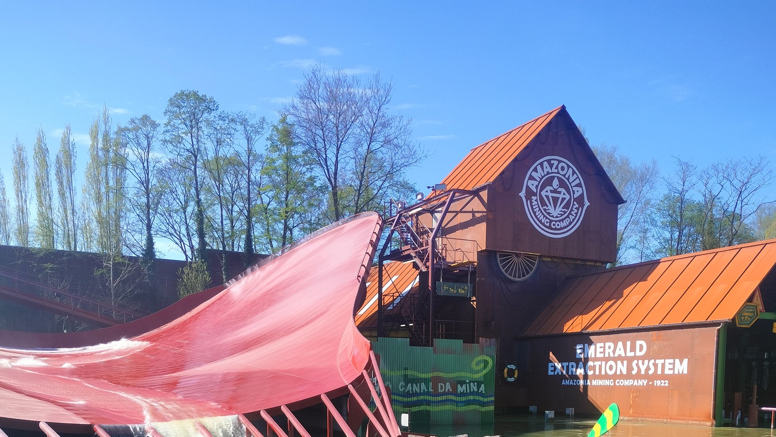 Amazonia halfpipe water ride and themed building in Mundo Amazonia at Bellewaerde