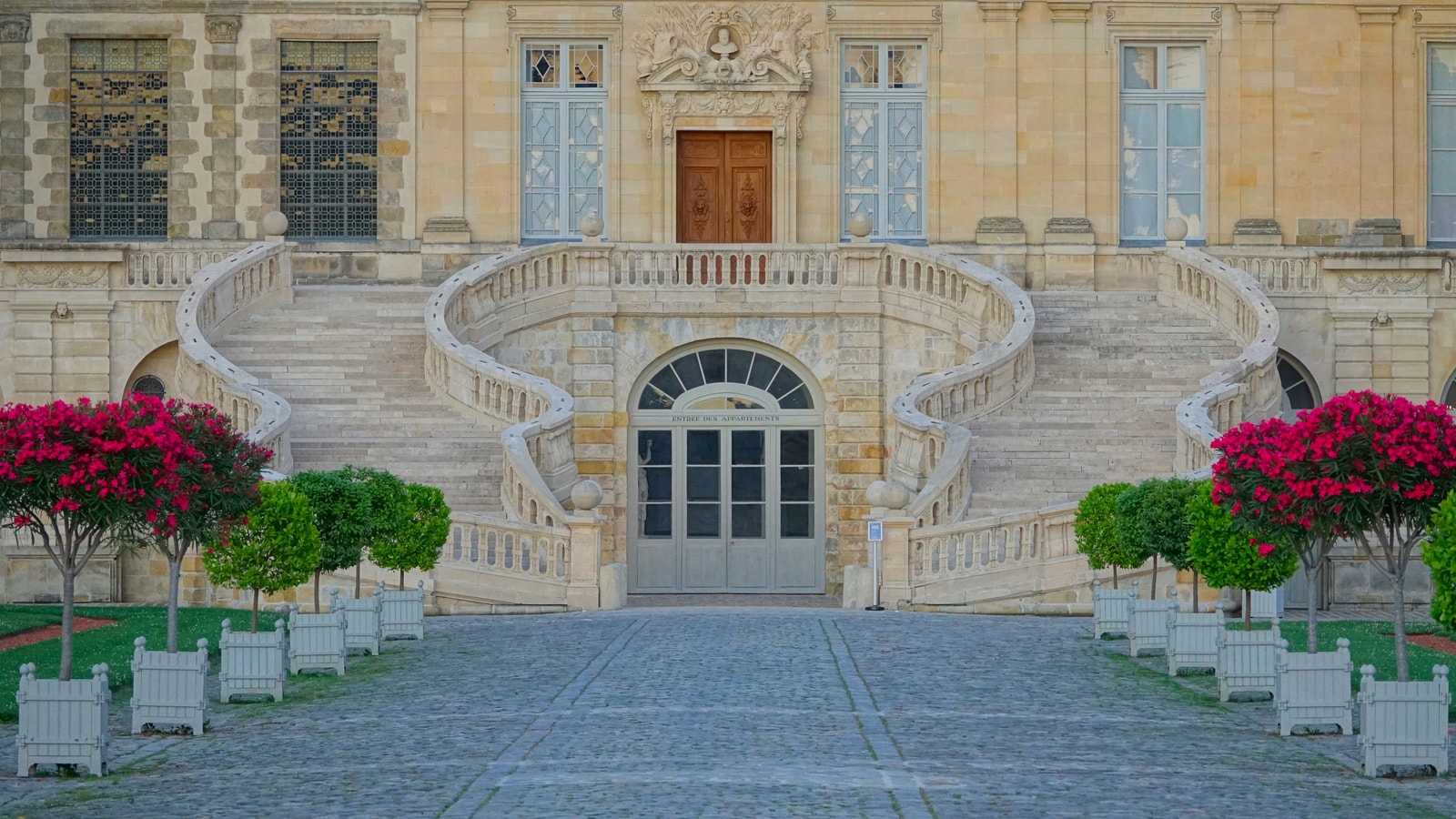 Fontainebleau horseshoe staircase and palace facade
