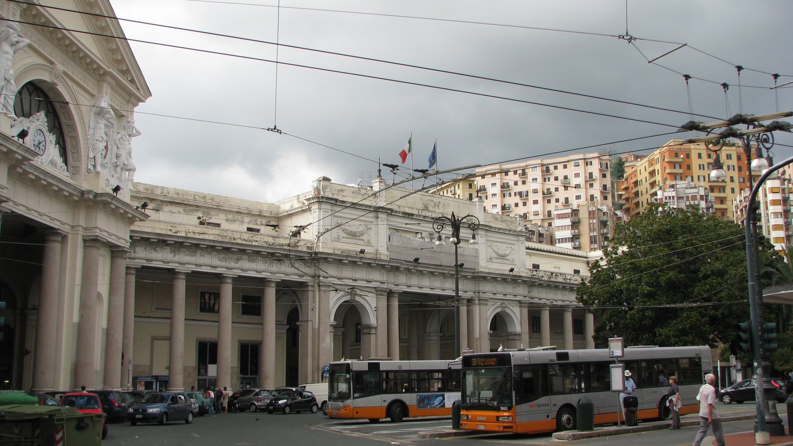AMT buses at Genoa Piazza Principe station, the square Volabus uses on the Via Balbi night detour