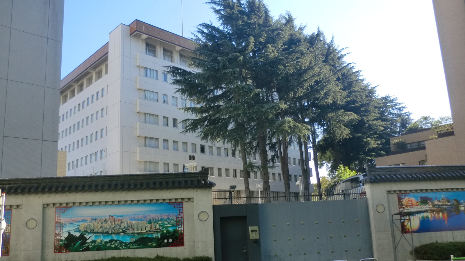 The Chinese Embassy compound in Tokyo, the mission that published the Japan-national visa fee table.
