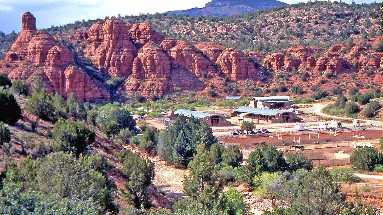 Red sandstone cliffs of Oak Creek Canyon north of Sedona, Arizona