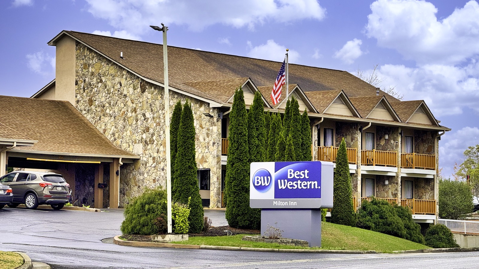 Best Western Milton Inn in Blairsville, Georgia, photographed in April 2025.