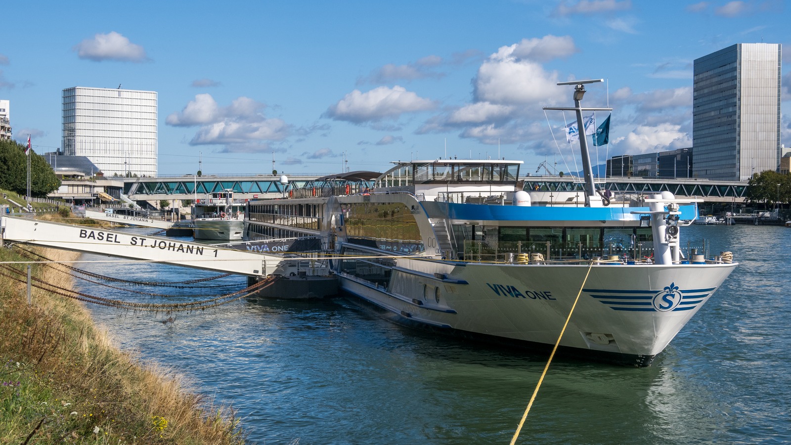 VIVA Cruises Offers $200 Flight Credit Until September 30