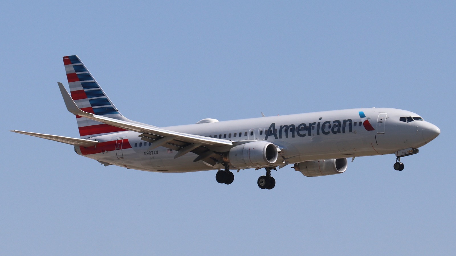 American Airlines Boeing 737 arriving at Dallas Fort Worth in October 2024, illustrating the airline rather than a particular loyalty reward.
