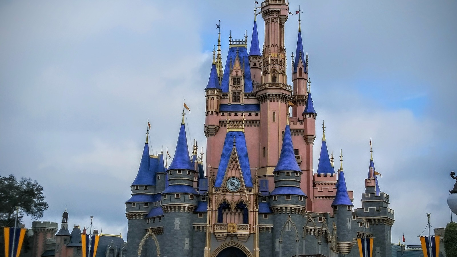 Cinderella Castle at Magic Kingdom in Walt Disney World, Florida