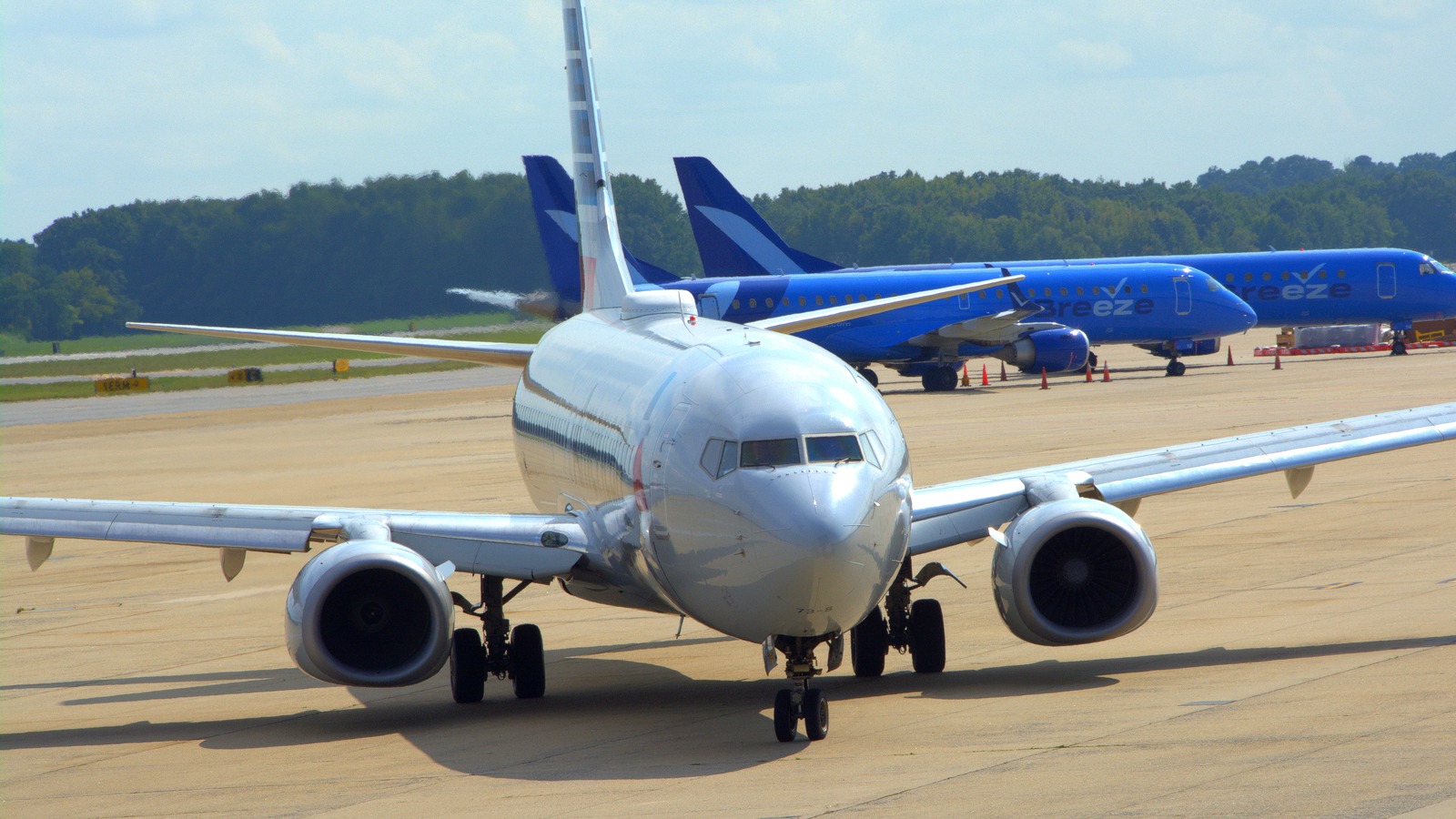 American Airlines Boeing 737 taxiing while held for traffic at Charlotte Douglas International Airport in September 2023