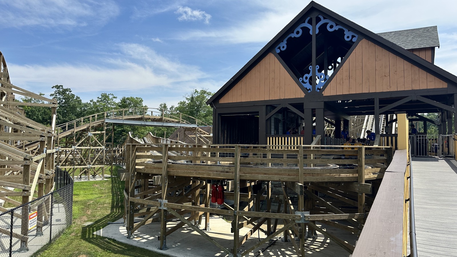 Bobcat wooden coaster station and track at Great Escape