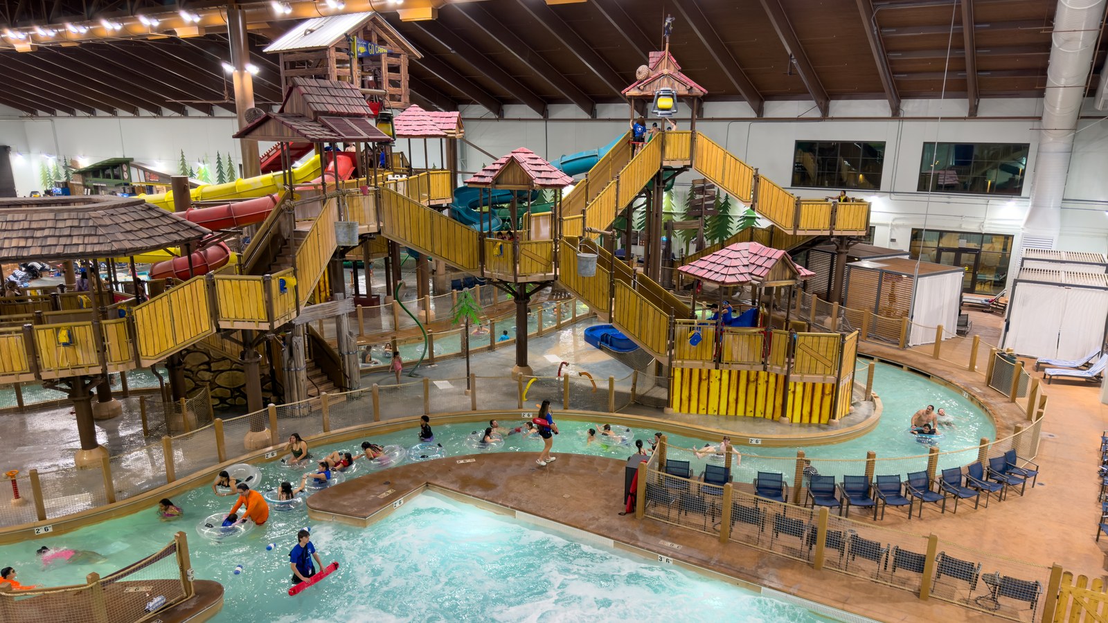 Fort Mackenzie water play structure and Crooked Creek at Great Wolf Lodge Manteca