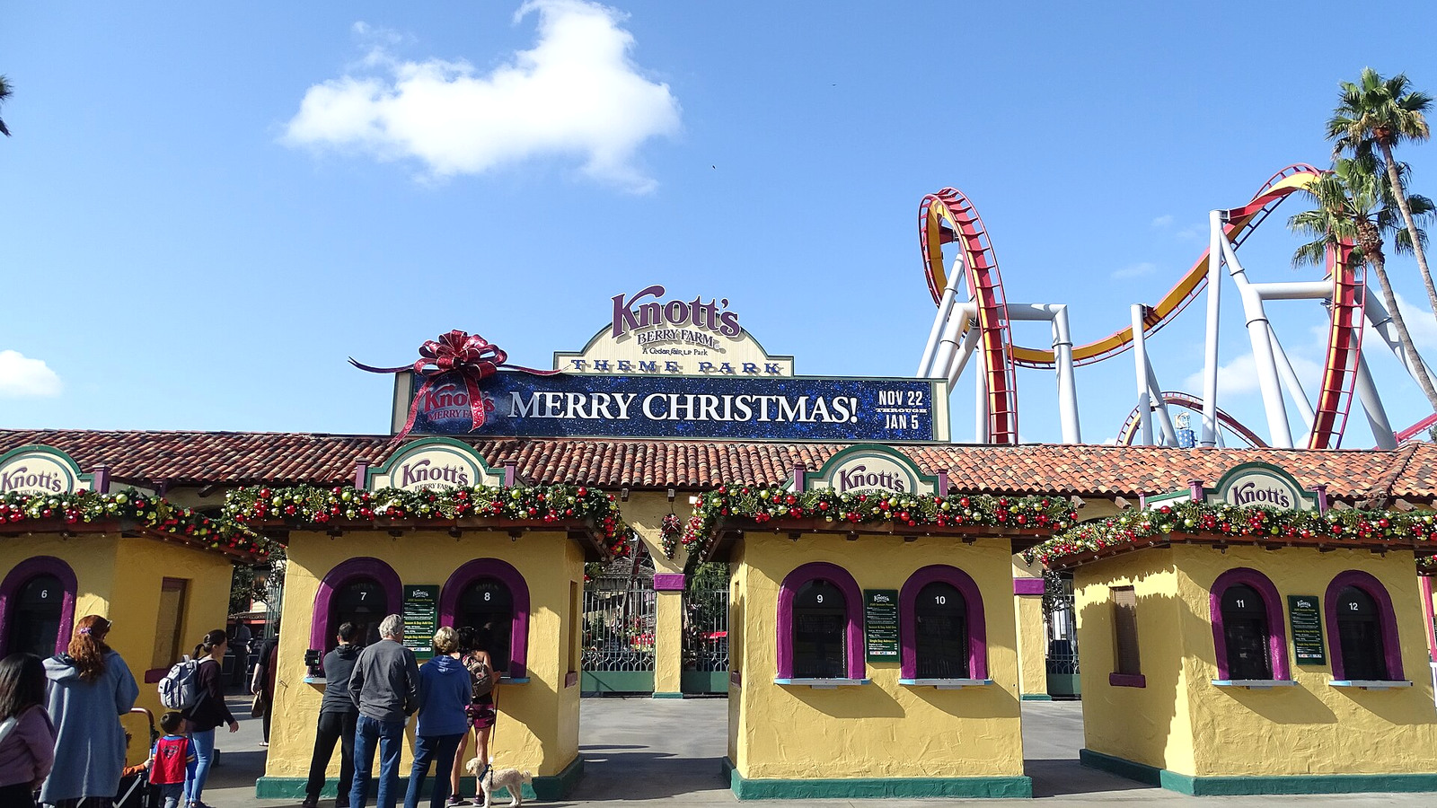 Knott's Berry Farm entrance and park setting