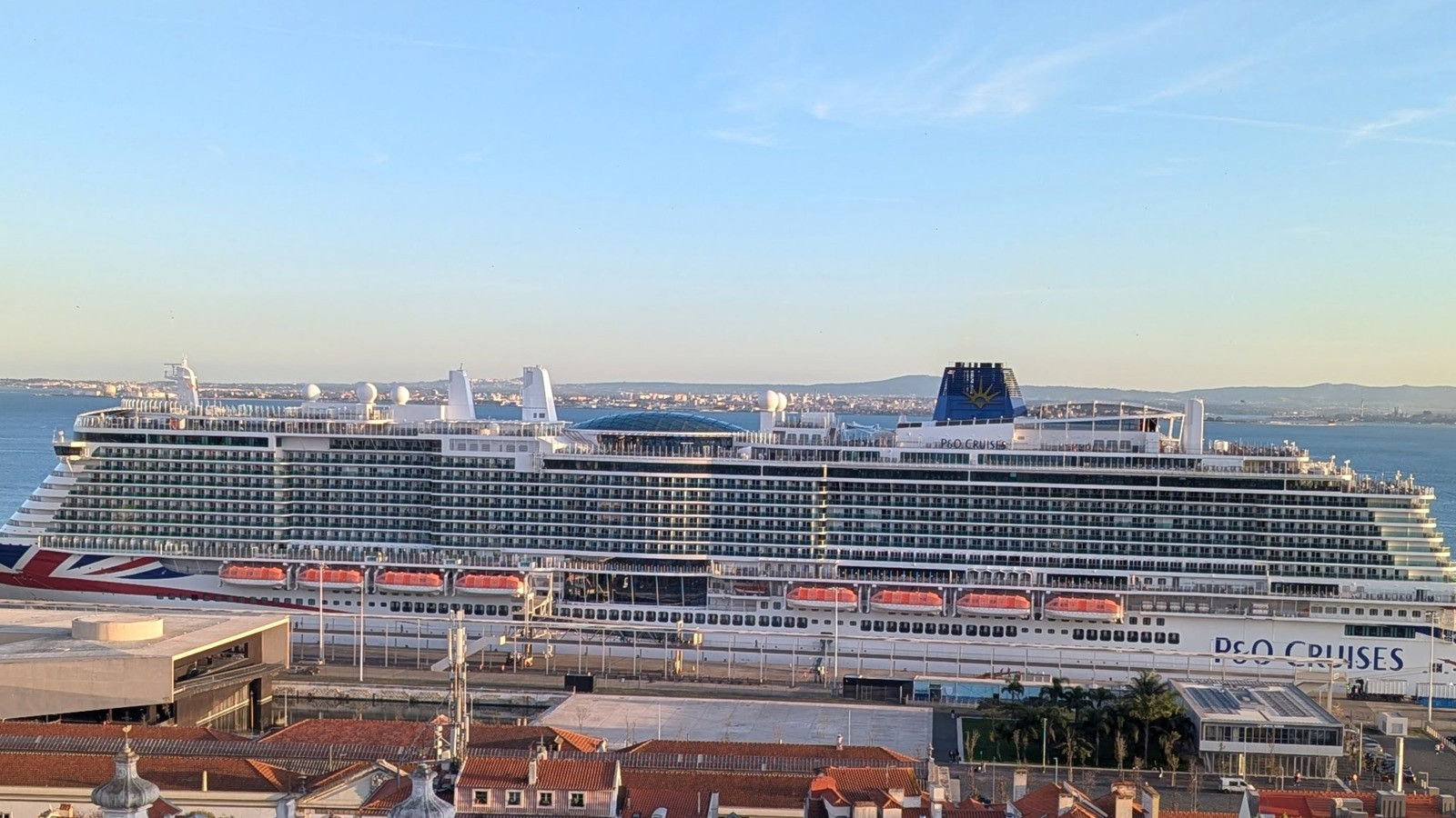 P&O Excel-class cruise ship at Lisbon cruise terminal