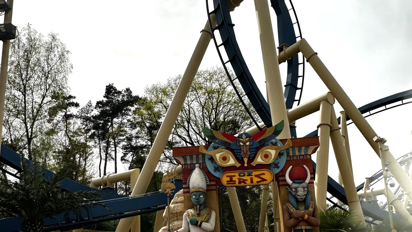 OzIris entrance and coaster loop in the Egypt area at Parc Astérix