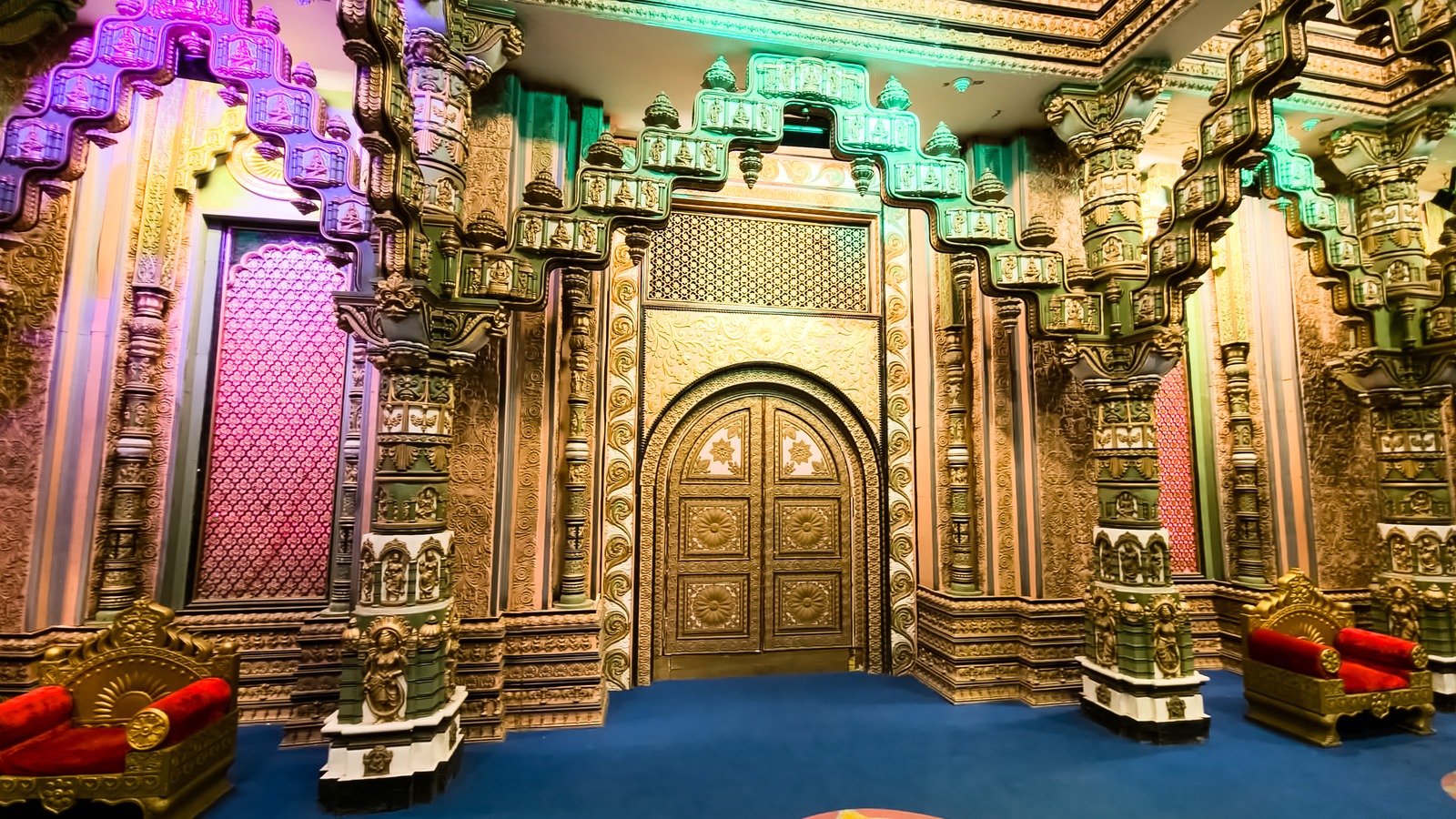 Ornate Mahabharat palace set at Ramoji Film City