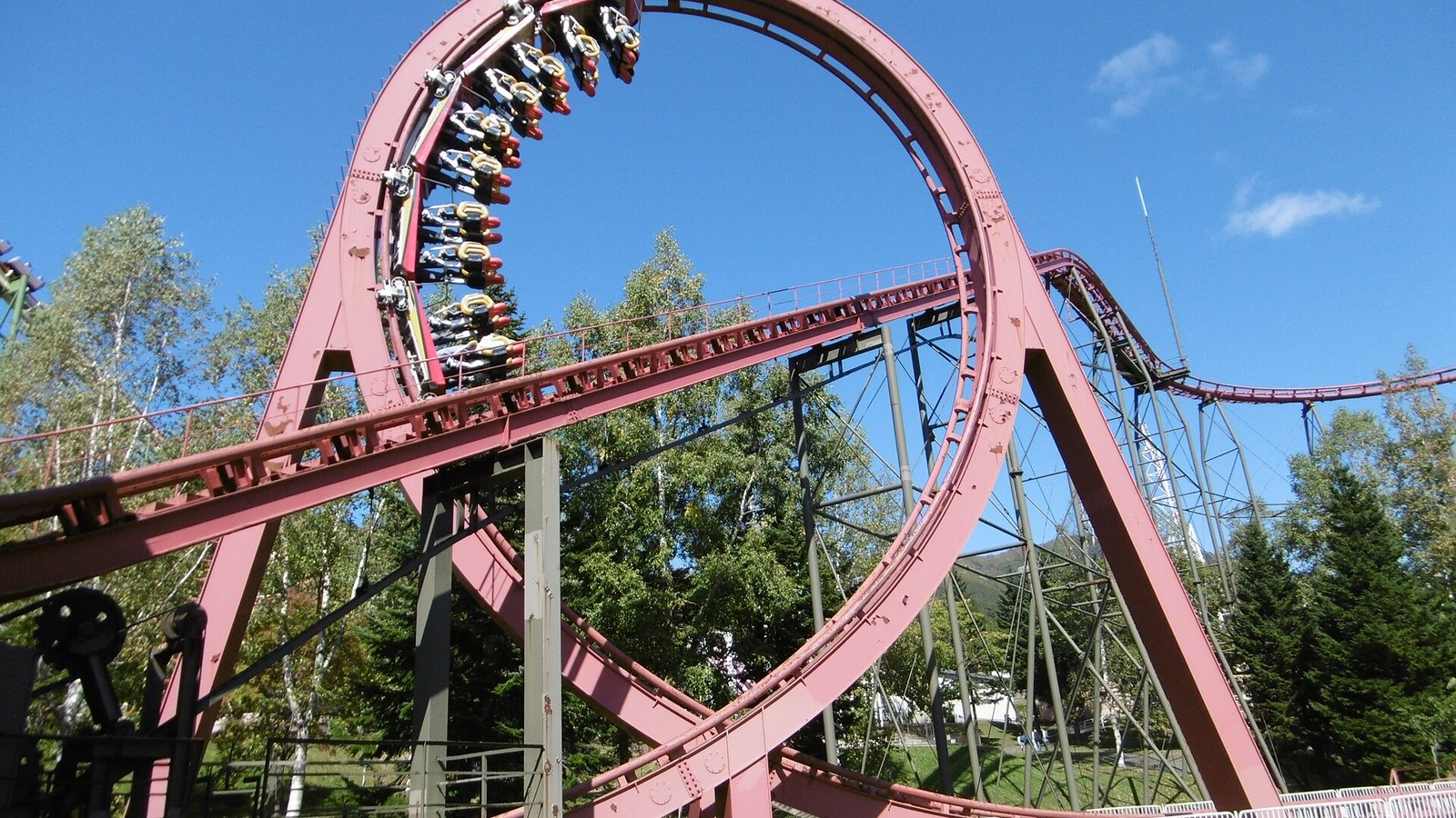 Standing Coaster train traveling through its loop at Rusutsu Resort