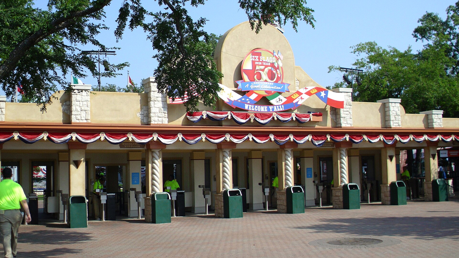 Six Flags Over Texas entrance and park setting