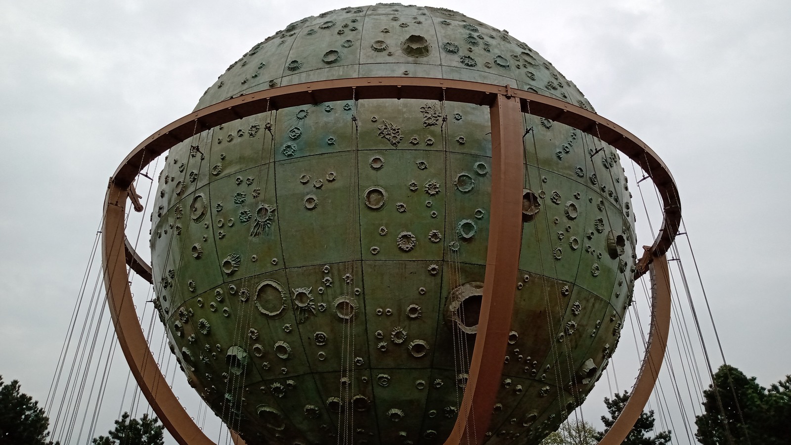 Apollo globe ride structure at Slagharen