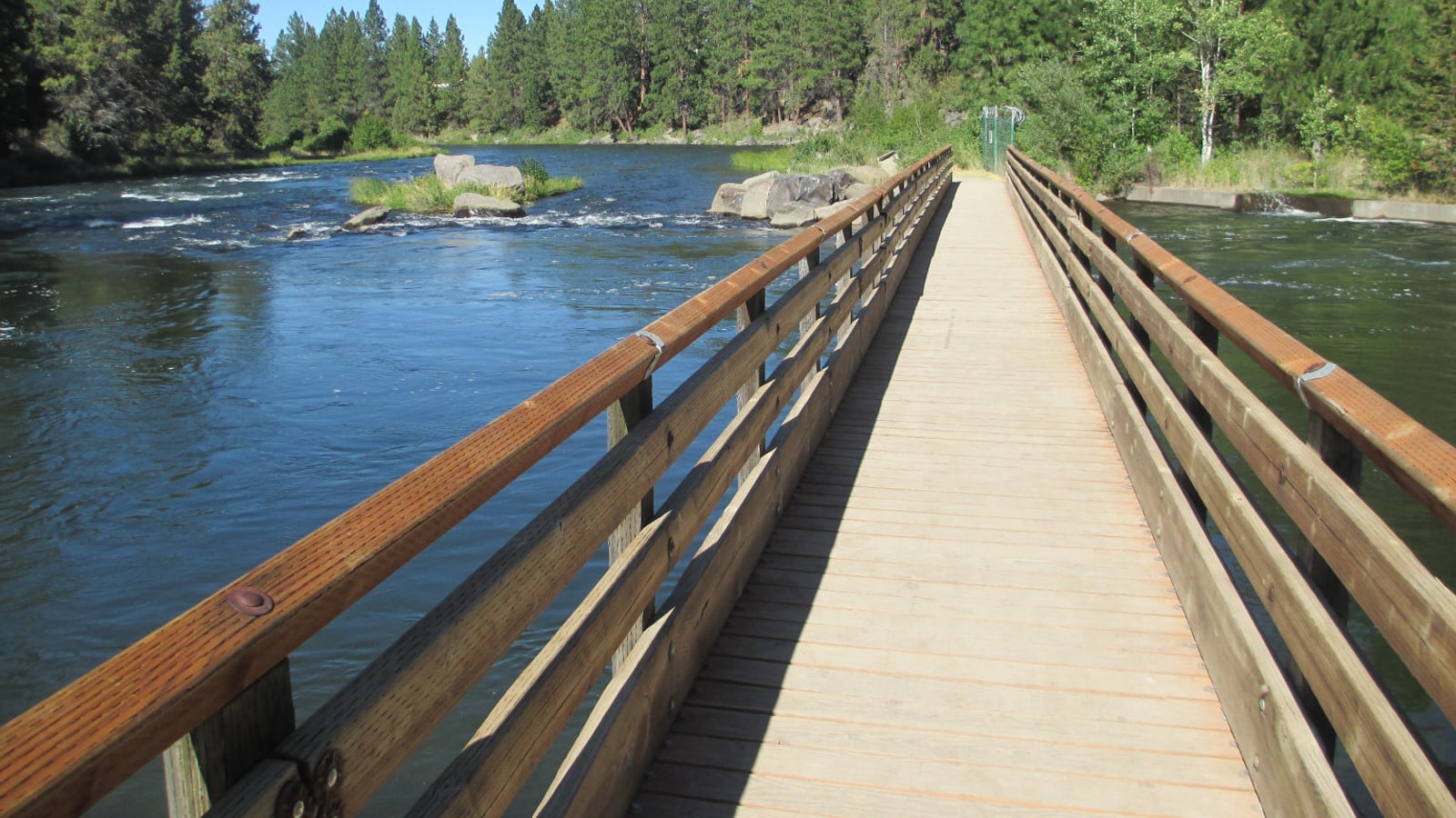 Deschutes River Trail in Bend, Oregon