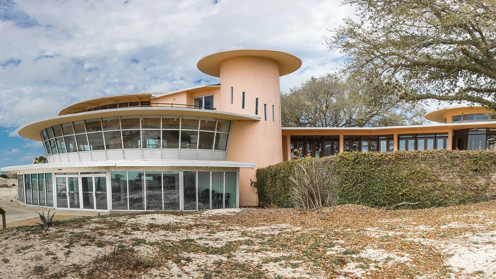 Isle Dauphine Club Dauphin Island Alabama, a ranked stop in this Deep Arrival guide