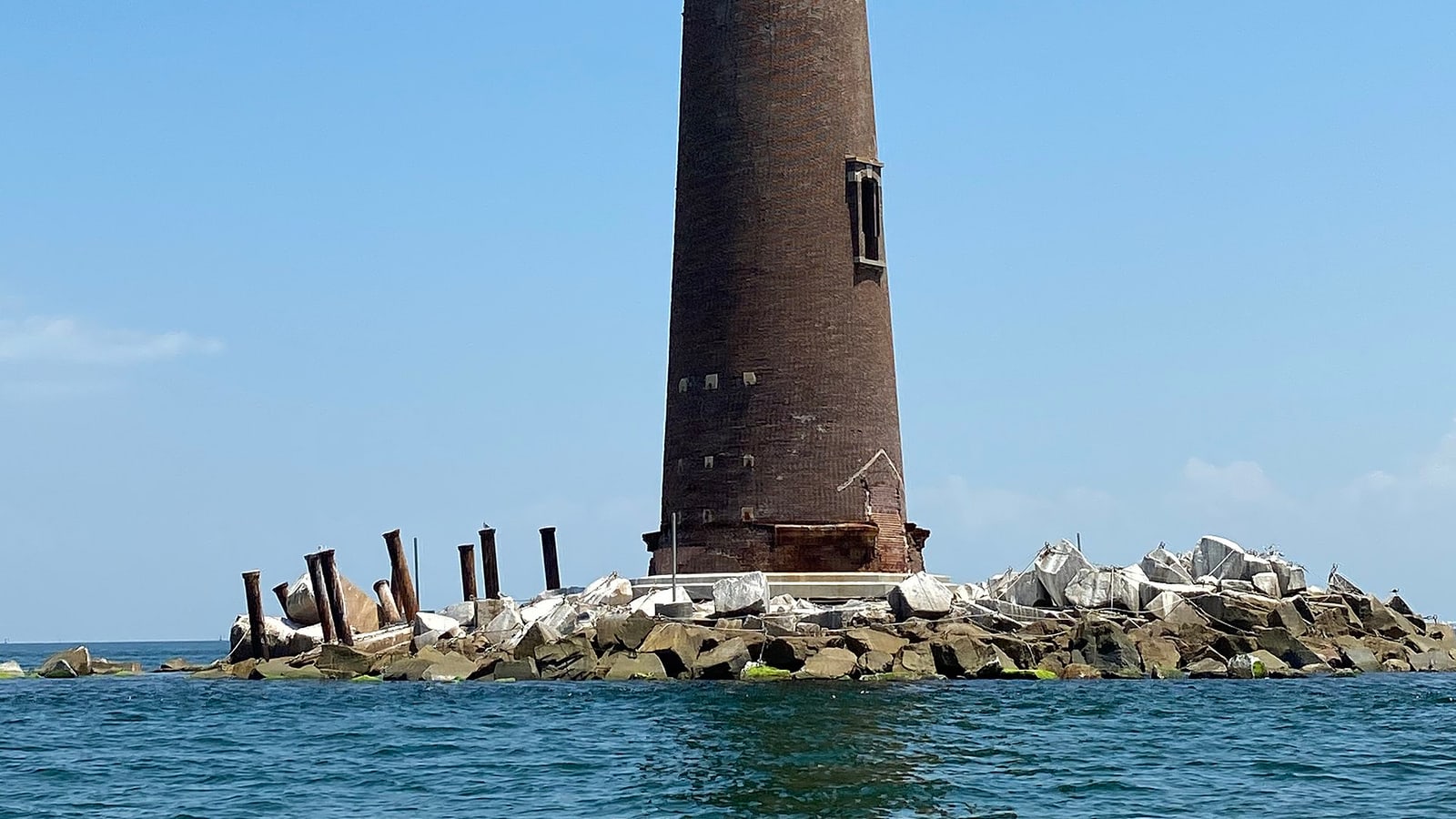 Sand Island Lighthouse Alabama from Dauphin Island, a ranked stop in this Deep Arrival guide