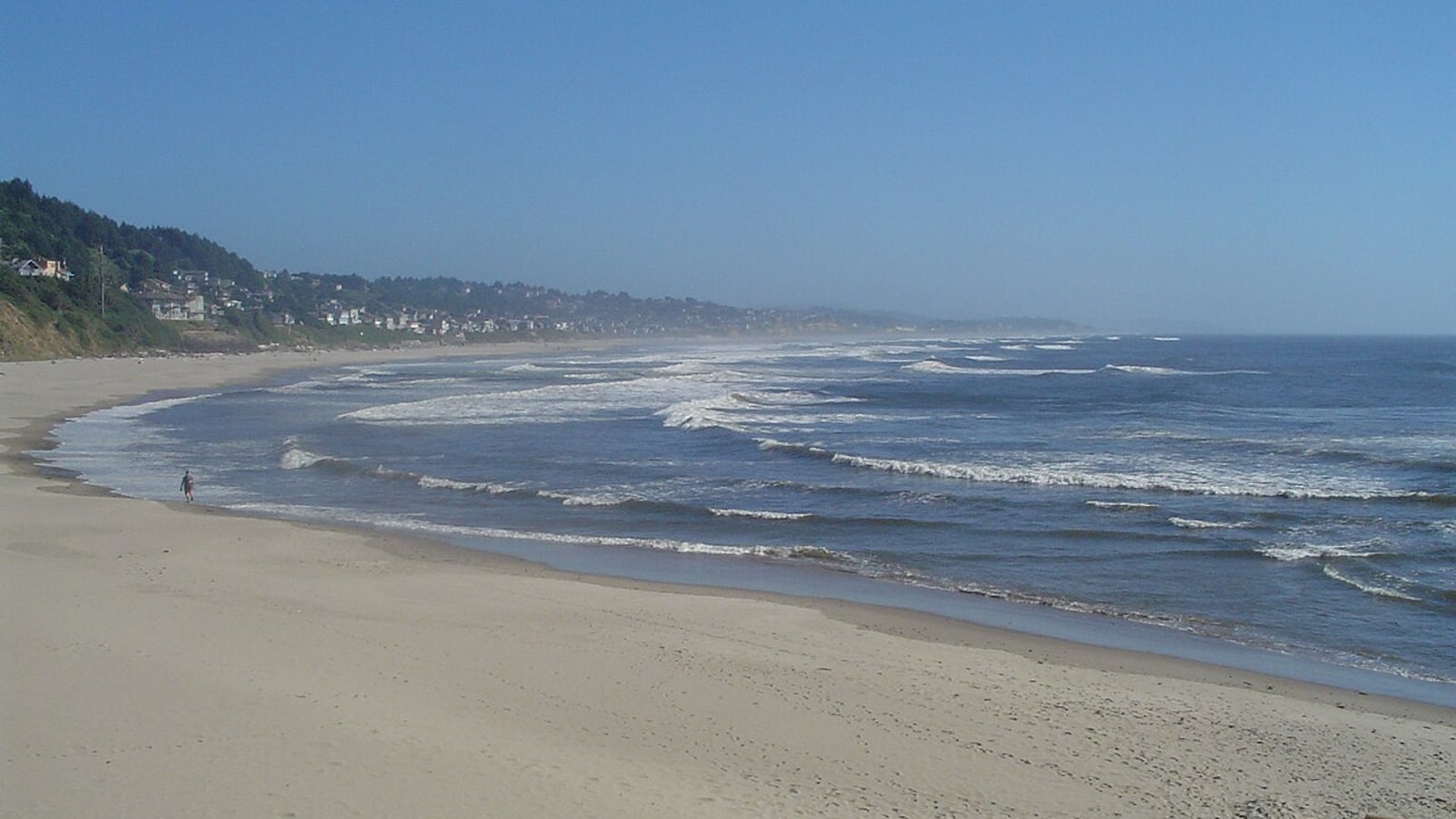 Pacific shoreline at Roads End in Lincoln City