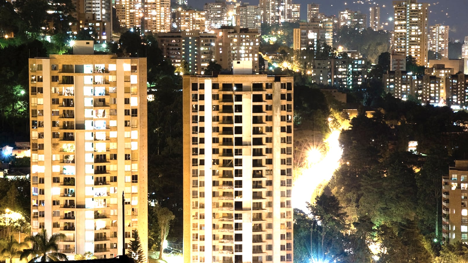 Evening streets and cafes around El Poblado in Medellín
