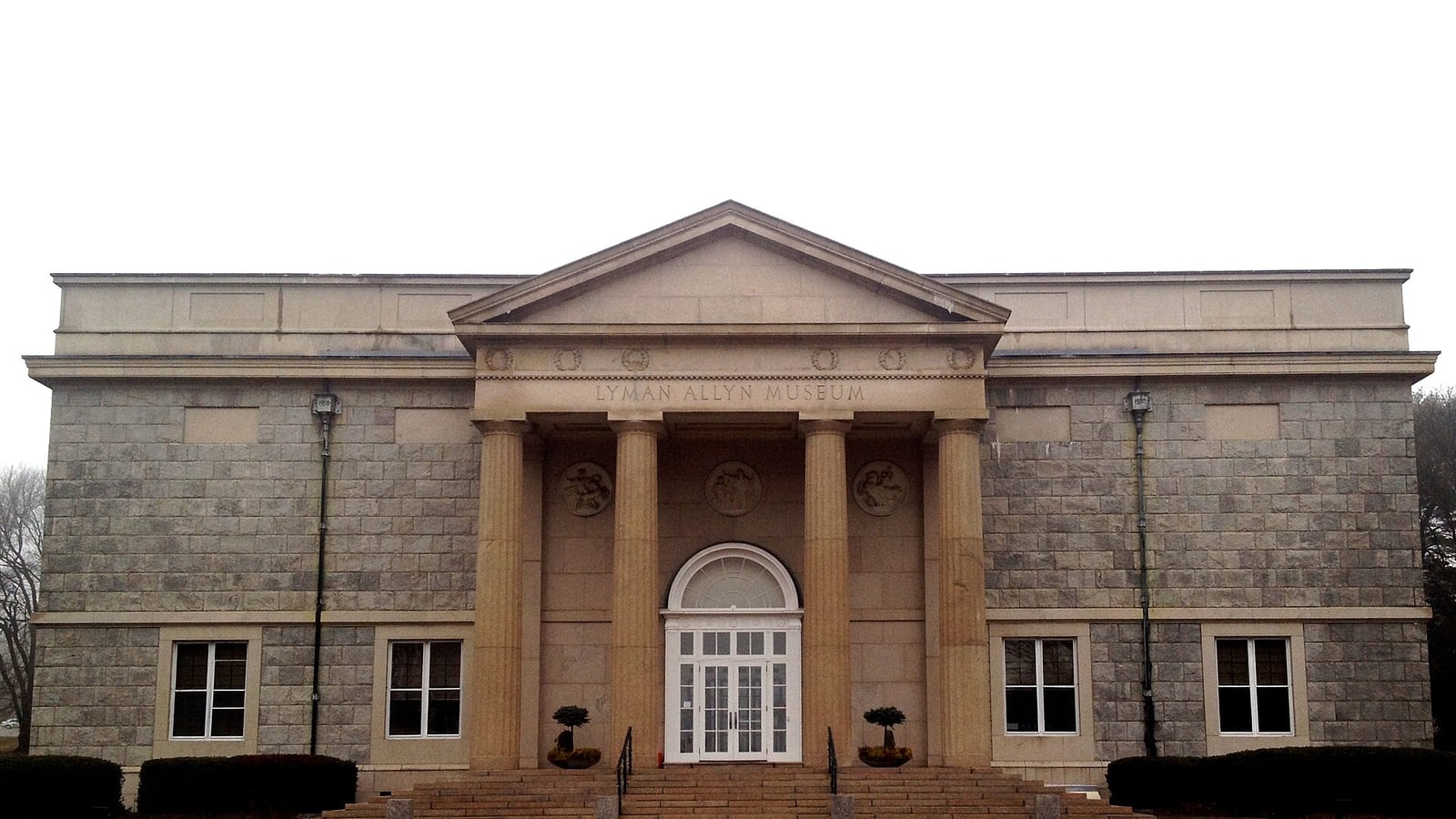Lyman Allyn Art Museum New London Connecticut, a ranked stop in this Deep Arrival guide