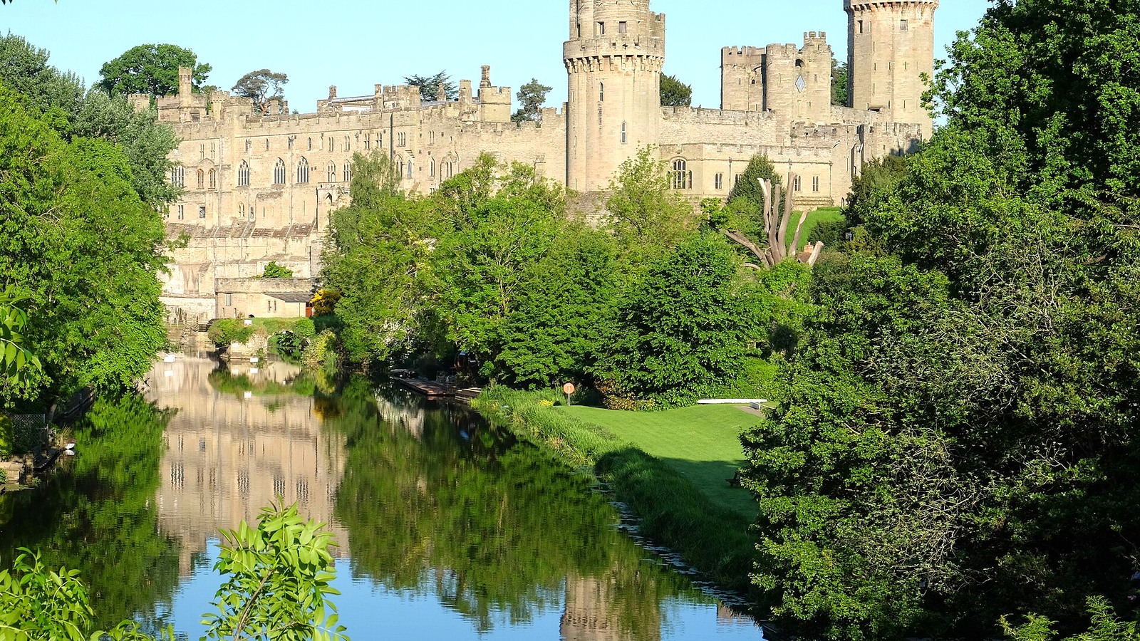 Warwick Castle towers and fortified walls