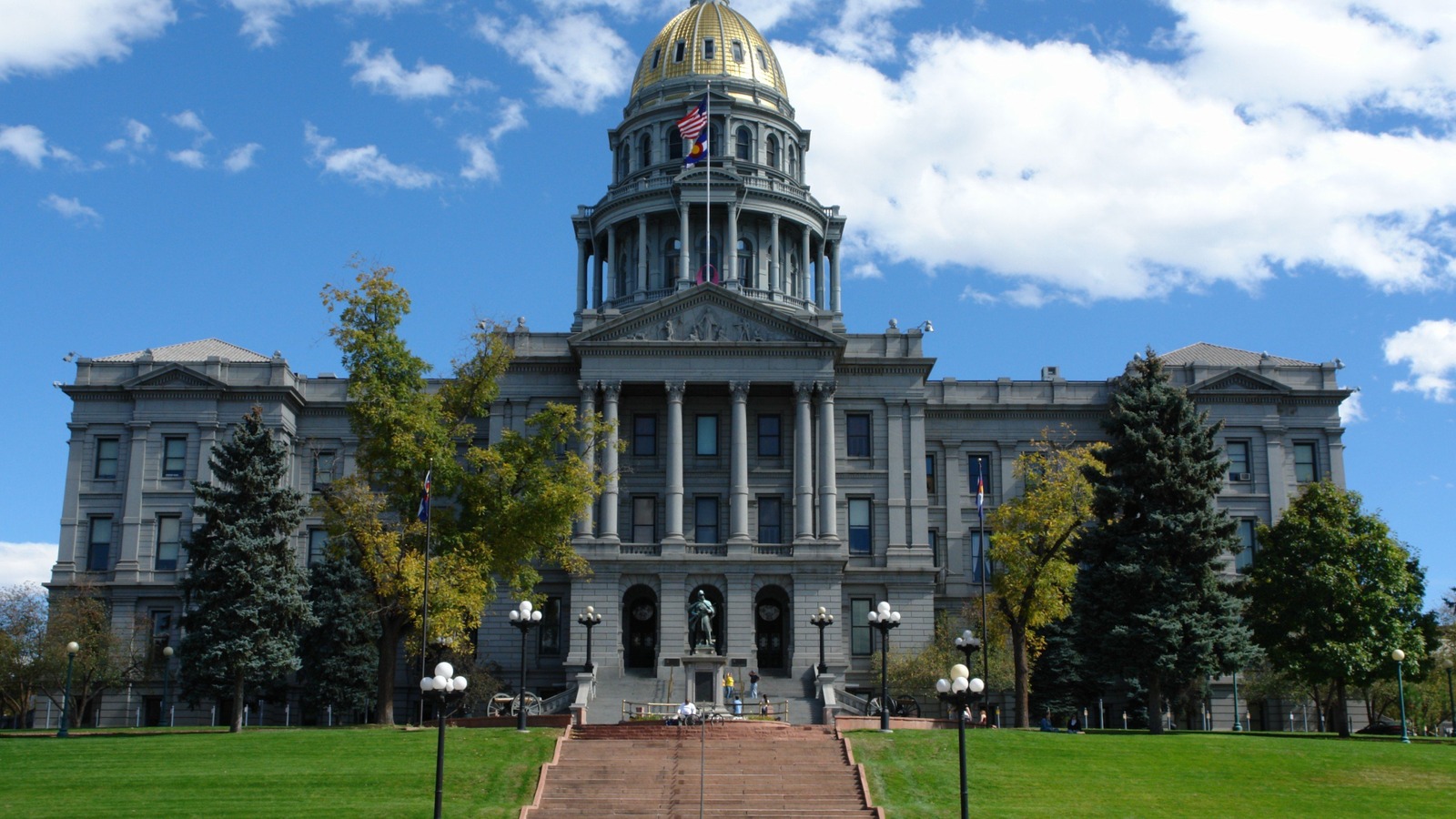 Colorado State Capitol and Golden Triangle in Denver