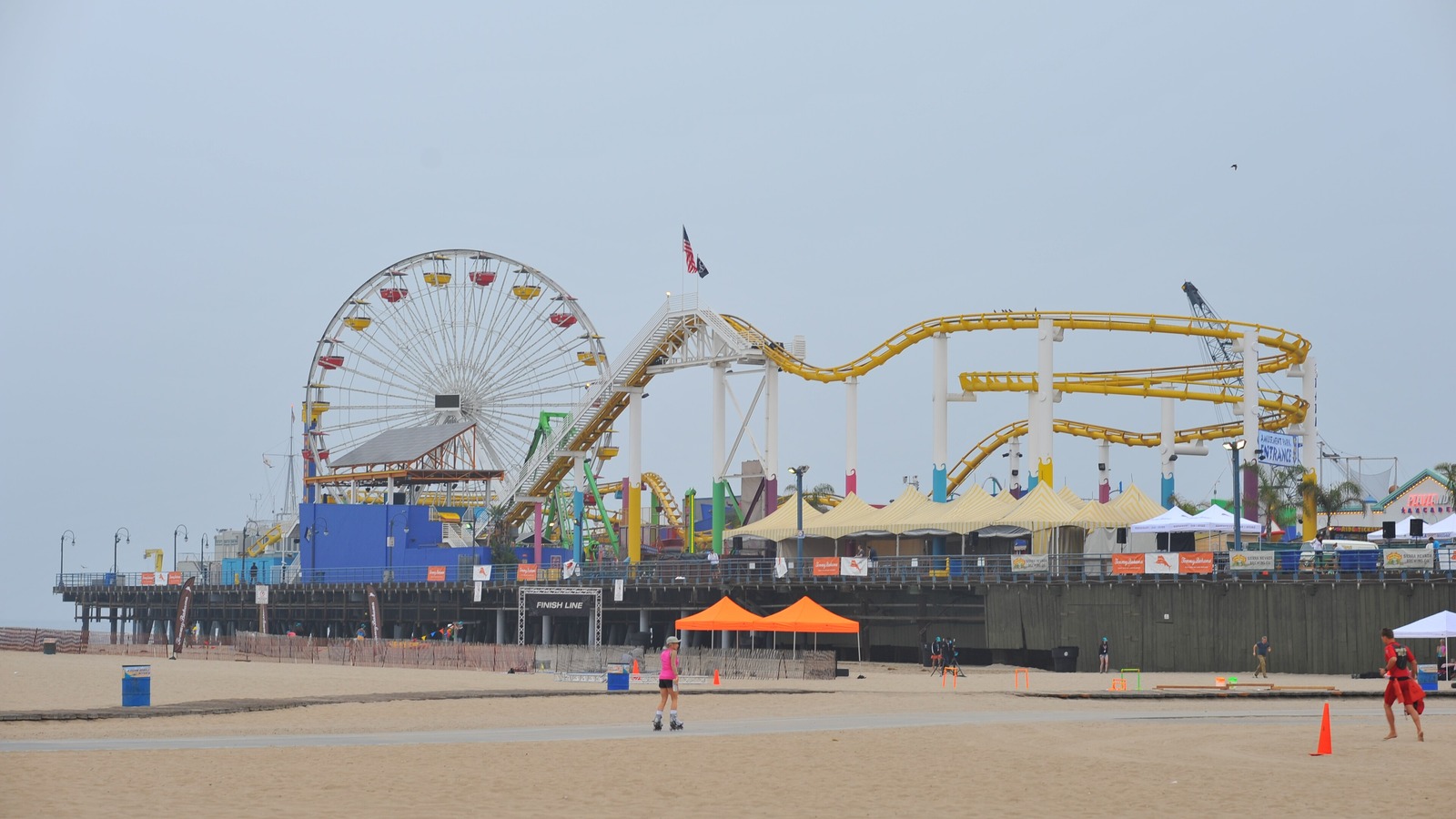Bright beach view at Santa Monica Pier