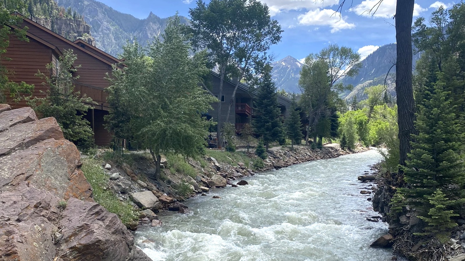 River and mountain scenery along the North Ouray river corridor