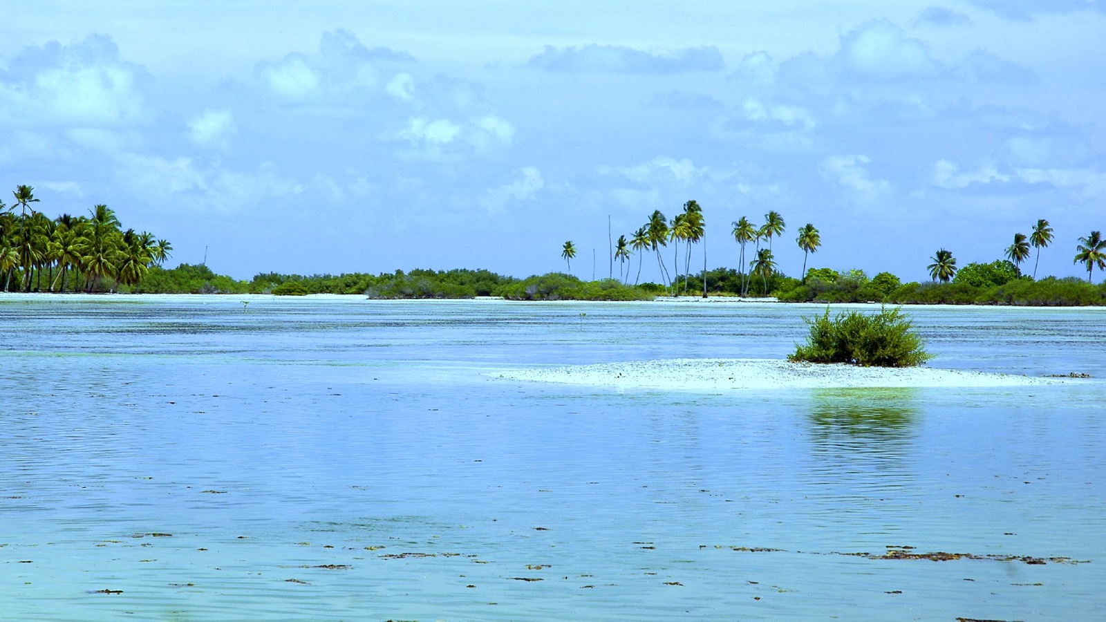 Connected islands and lagoon in Addu Atoll