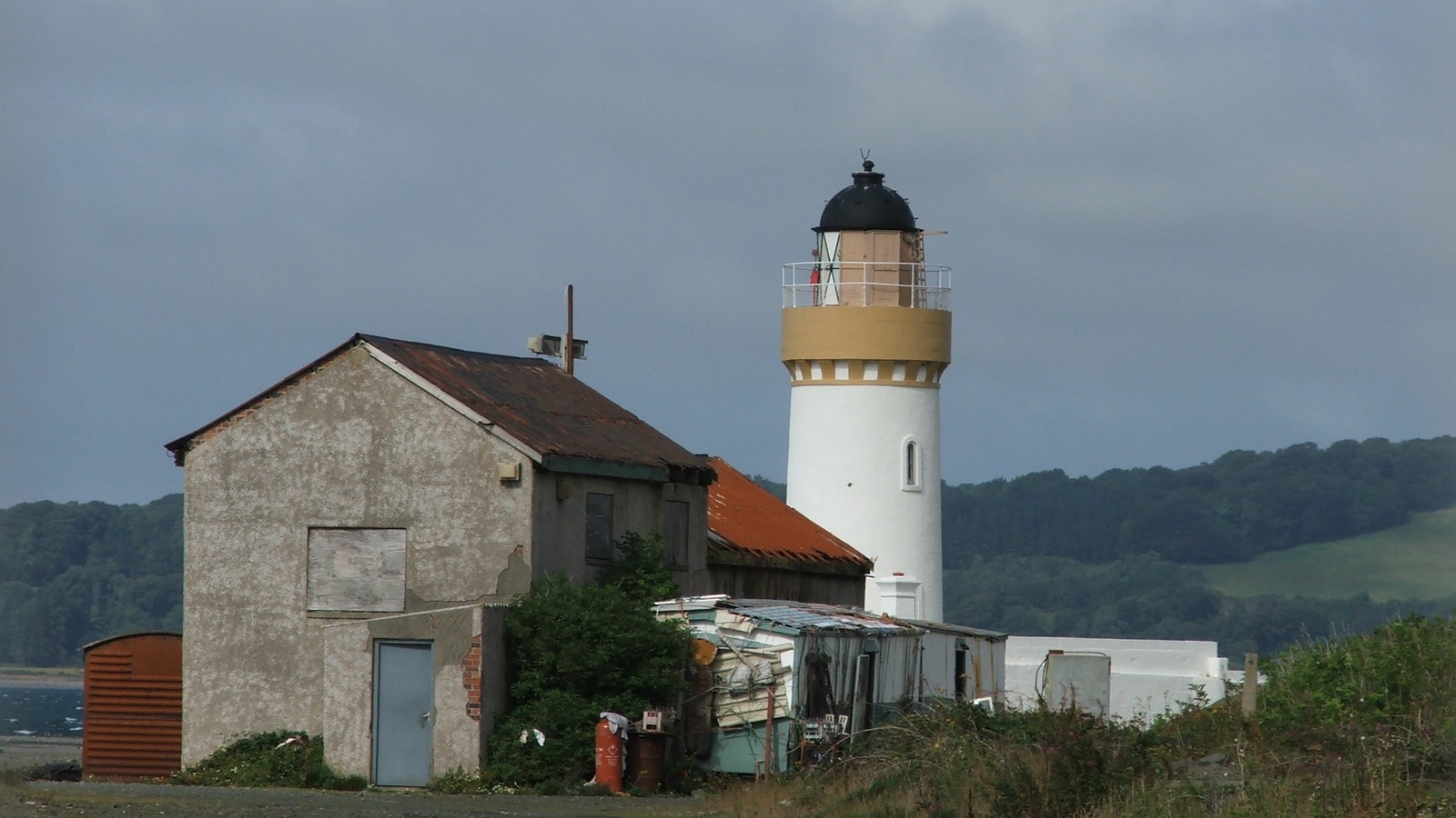 Cairnryan lighthouse beside Loch Ryan, photographed in 2006