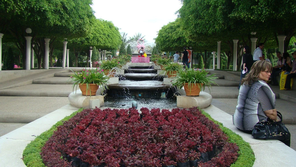 Formal garden promenade at Dream World Bangkok