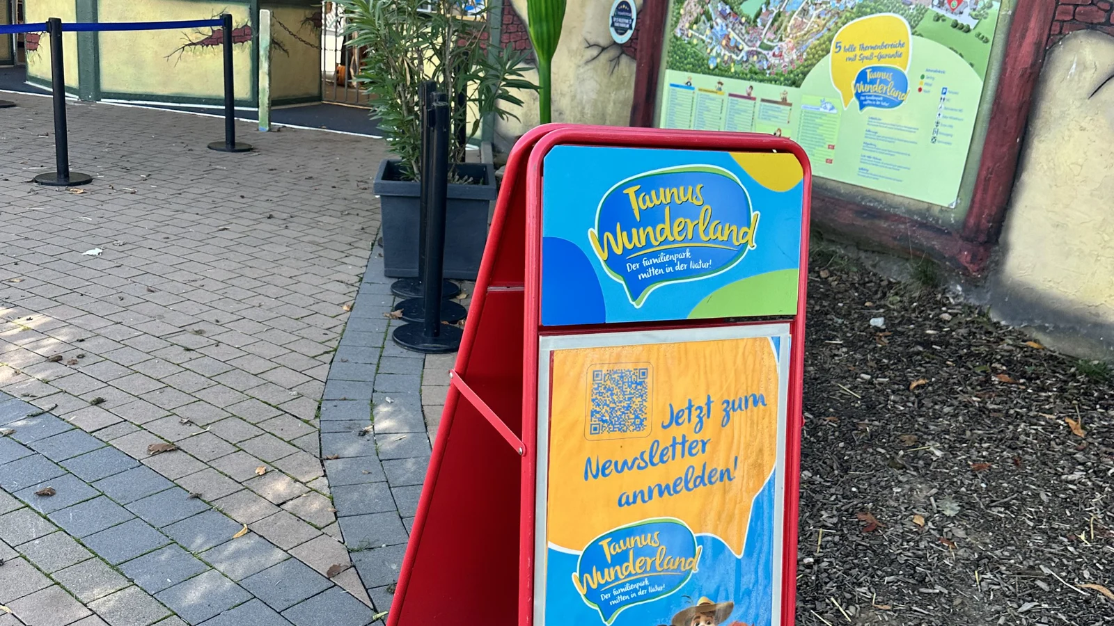 Taunus Wunderland entrance and park map display